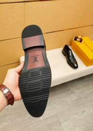 Picture of Louis Vuitton Shoes _SKU2241202SZ38-4413919